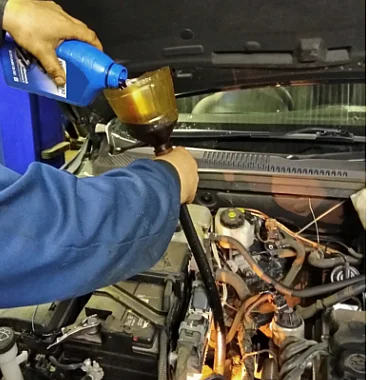 Renault, Dacia, Audi,Mercedes, BMW, Wolskvagen, Seat, Skoda, Land Rover, Fiat, Ford, Hyundai, Skoda  Otomatik ve Normal Şanzıman Yağ Değişimi